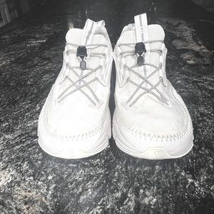 Womens On running Cloudaway Ivory Pearl size 10 Gently used